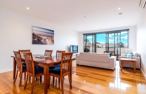 Inverloch Apartment | Supreme Position in the Heart of Inverloch