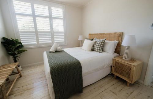 Dunsborough House | Sur Mer - Seaside Sanctuary