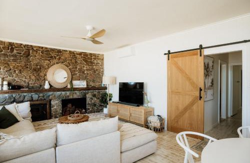 Dunsborough House | Sur Mer - Seaside Sanctuary