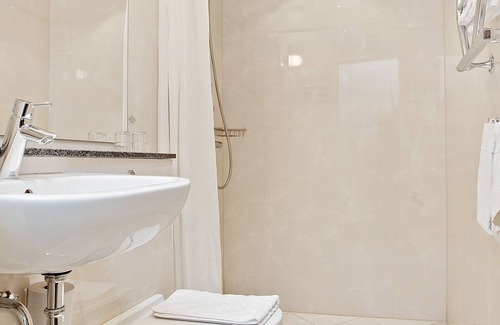 Centrum Hotel | Sure Hotel by Best Western Allen