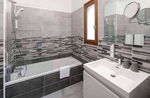 Saintes Hotel | Sure Hotel by Best Western Saintes