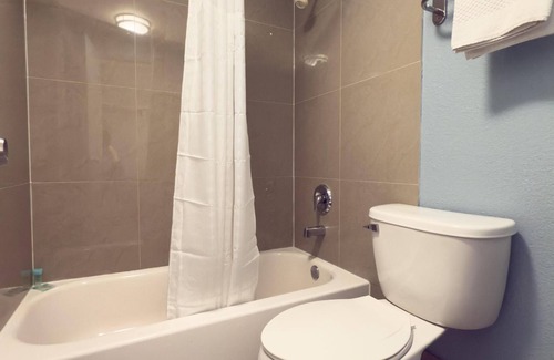 Northside Hotel | SureStay by Best Western Jacksonville Airport
