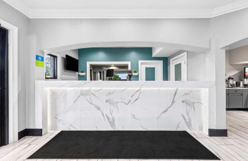 Huntsville Hotel | SureStay by Best Western Huntsville University Area