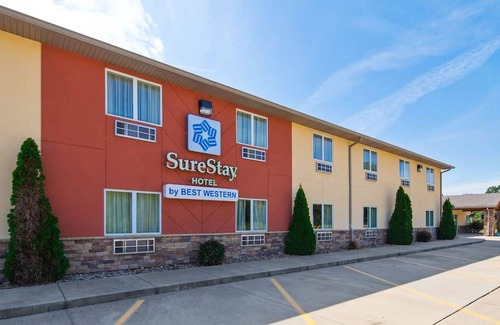 Whittington Hotel | SureStay Hotel by Best Western Whittington Rend Lake