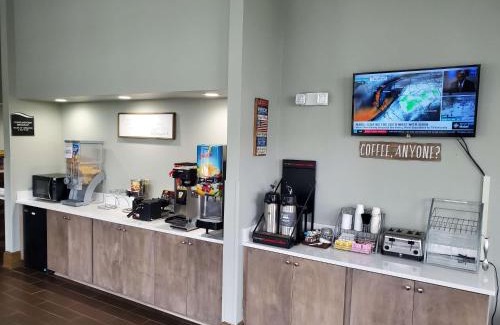 North Myrtle Beach Hotel | SureStay Hotel by Best Western North Myrtle Beach
