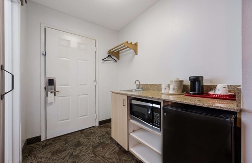 Tuscaloosa Hotel | SureStay Hotel by Best Western Tuscaloosa Southeast