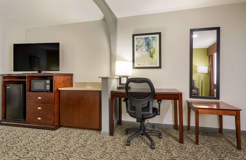 Deer Park Hotel | SureStay Hotel by Best Western Deer Park