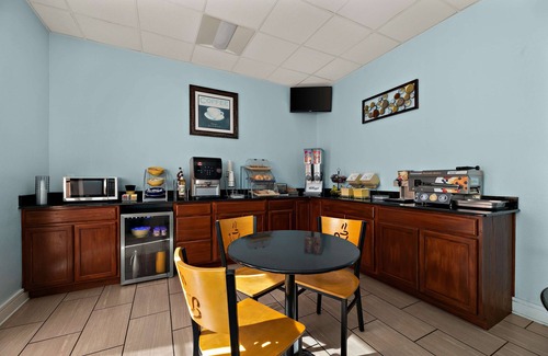 West Kissimmee Hotel | SureStay Hotel by Best Western Clermont Theme Park West