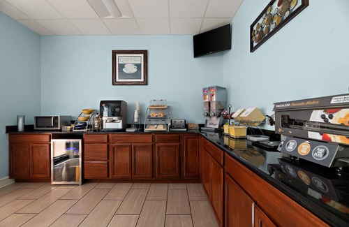 West Kissimmee Hotel | SureStay Hotel by Best Western Clermont Theme Park West