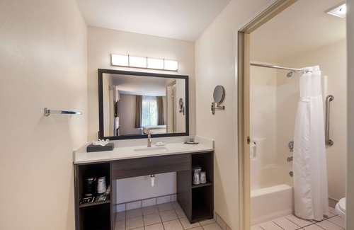 SeaTac Hotel | Surestay Plus Hotel By Best Western Seatac Airport