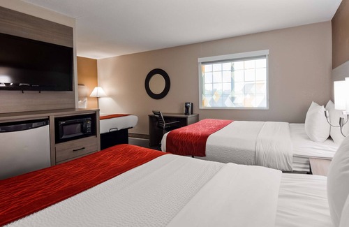 Kearney Hotel | SureStay Plus Hotel by Best Western Kearney Liberty North