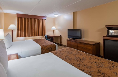 Black River Falls Hotel | SureStay Plus Hotel by Best Western Black River Falls