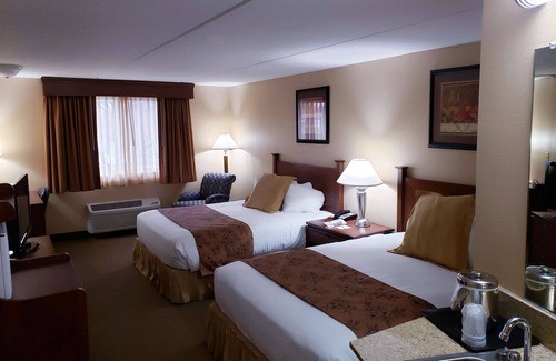Black River Falls Hotel | SureStay Plus Hotel by Best Western Black River Falls