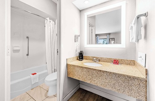 Southern Pines Hotel | SureStay Plus Hotel by Best Western Southern Pines Pinehurst