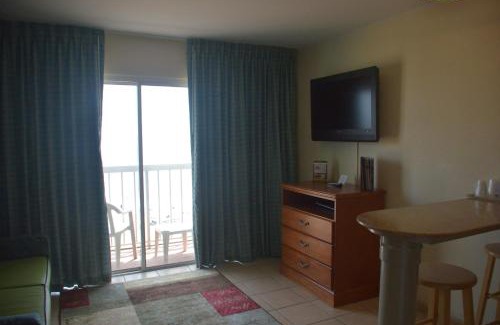 Northeast Virginia Beach Hotel | SureStay Studio by Best Western Virginia Beach Oceanfront