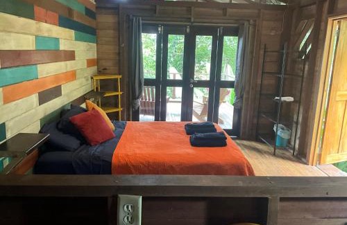 Bocas del Toro Bed & Breakfast | Surf Break at Paunch