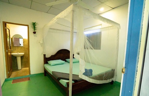 Matara House | Surf Hostel Madiha