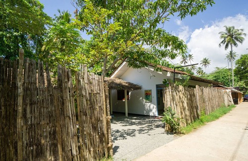 Matara House | Surf Hostel Madiha