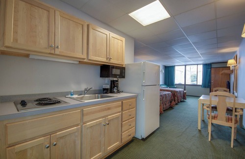 Midtown Ocean City Hotel | Surf Inn Suites