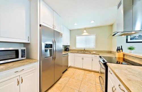 West Newport House | Surf N Sand 1 & 2