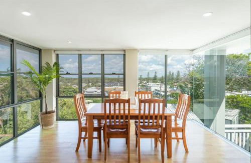 Yamba House | Surf & Sand - Oceanstays
