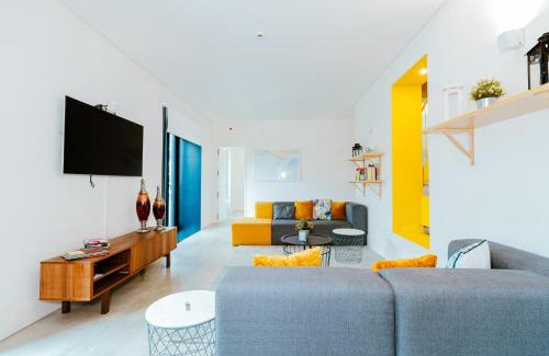 Parede Hostel | Surf & Sea Suites