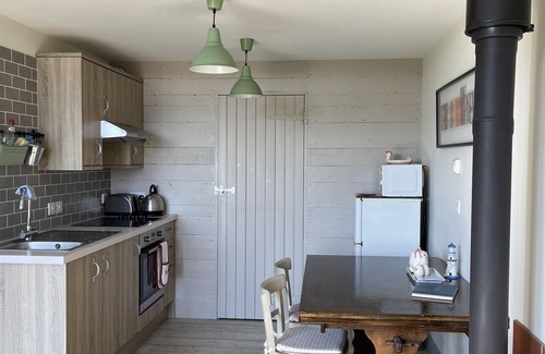 Shorwell Cottage | Surf Shack, 1-bed Cottage, Sleeps 2, Pet Friendly