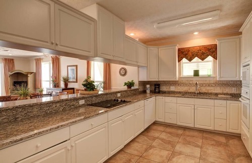 Silver Sands Beach Villa | Surf Song - Beachfront Home with SwimSpa!