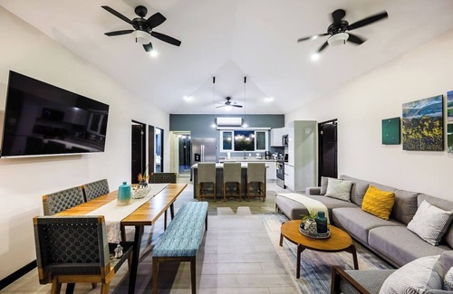 Avellanas Beach House | Surf, Sun and Pura Vida!