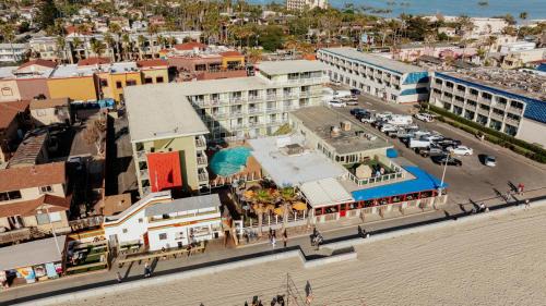 Pacific Beach Hotel | Surfer Beach Hotel