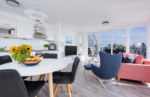 Olpenitz House | Surfer's Bay