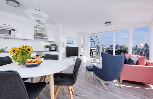 Olpenitz House | Surfer's Bay- floating house, sauna, roof terrace with water view, beach chair