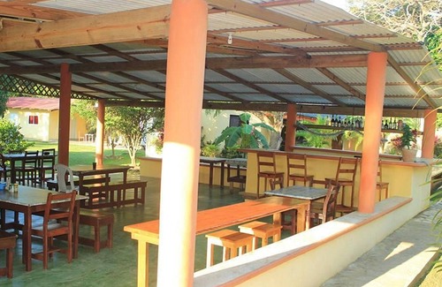 Cabarete Apartment | SURFER'S PARADISE - Inexpensive hotel room steps from Encuentro beach
