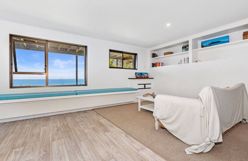 Waipu Cove House | Surfers Lookout - Waipu Cove Holiday Home