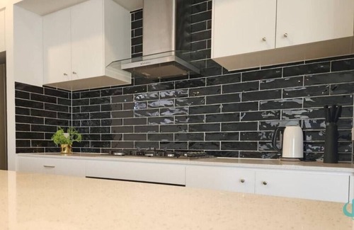 Catherine Hill Bay House | Surfers Paradise - Catherine Hill Bay