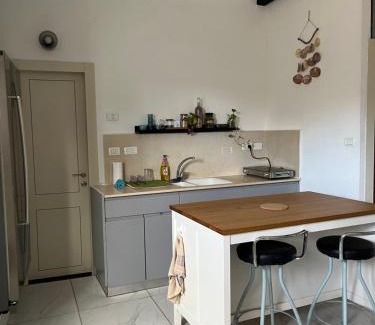 Herzliya Pituach Apartment | Surfers Paradise Beach House