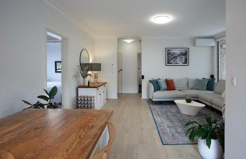 Bondi Beach House | Surfers Paradise Bondi Beach