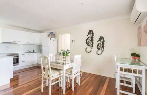 Southport Villa | Surfers Regatta Waters - Pet-Friendly Private Oasis