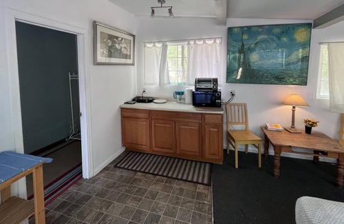 Aptos Apartment | Surfers Sanctuary five minutes from the waves and redwoods