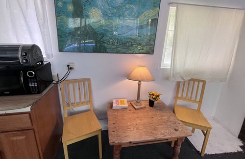 Aptos Apartment | Surfers Sanctuary five minutes from the waves and redwoods