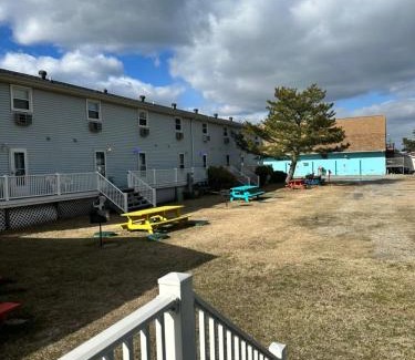 Chincoteague Apartment | Surfers Villa