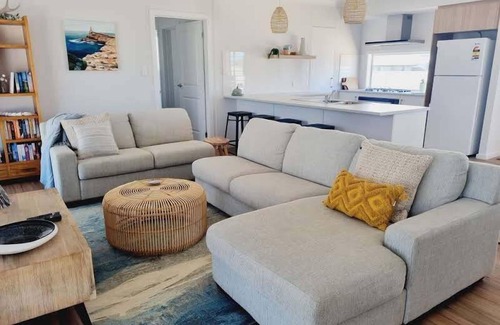 Waterhouse House | SurfMist House - WiFi