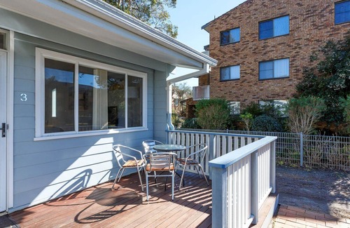 Hawks Nest House | Surfs Up - moments from the sands of Bennett’s Beach