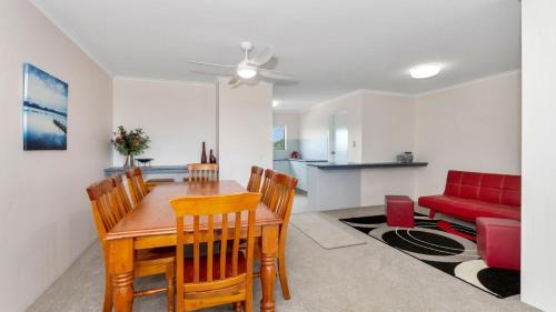 Kingscliff Apartment | Surfside Apartment 11 by Kingscliff Accommodation