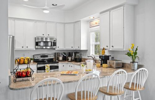 Surfside Beach House | Surfside Beach - Beach House Getaway