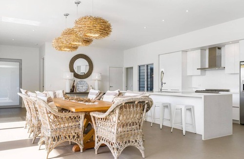 Pottsville House | Surfside Beach House - Ideal Fam