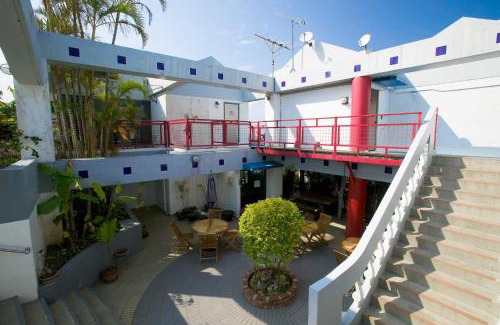 Onna Bed & Breakfast | Surfside Bed & Breakfast
