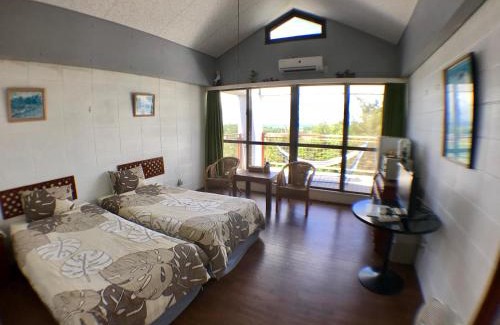 Onna Bed & Breakfast | Surfside Bed & Breakfast