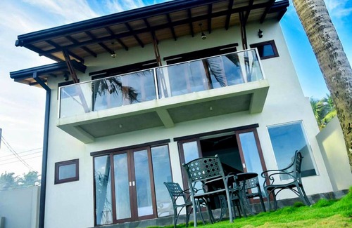 Midigama Villa | Surfside Serenity Ahangama