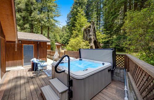 Mendocino House | Surfwood Getaway